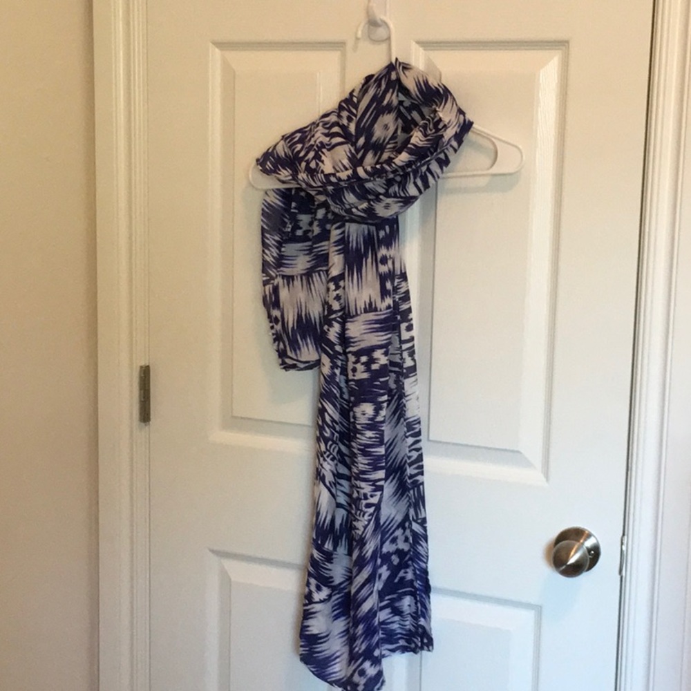 Scarf - Picture 2 of 2